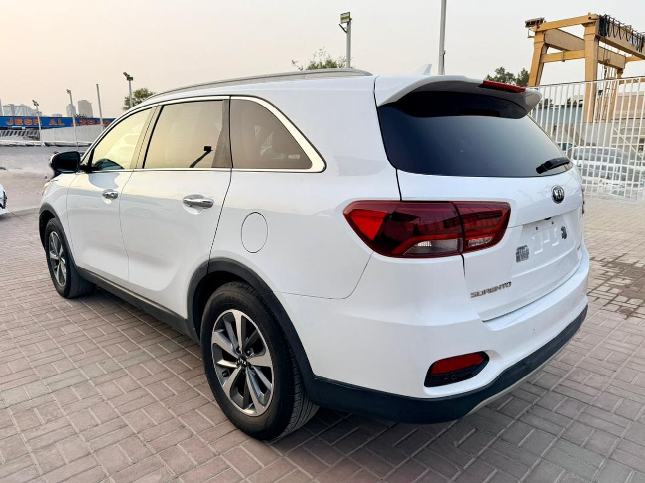 Kia Sorento 2019 KIA SORENTO 3.3L EX White READY 7 LEADER SEATS  5XYPH4A51KG460922