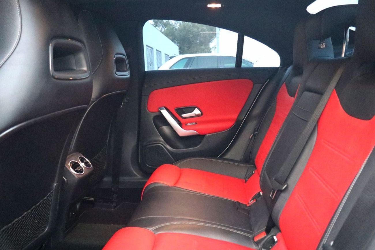 Mercedes Benz CLA250 PREMIUM