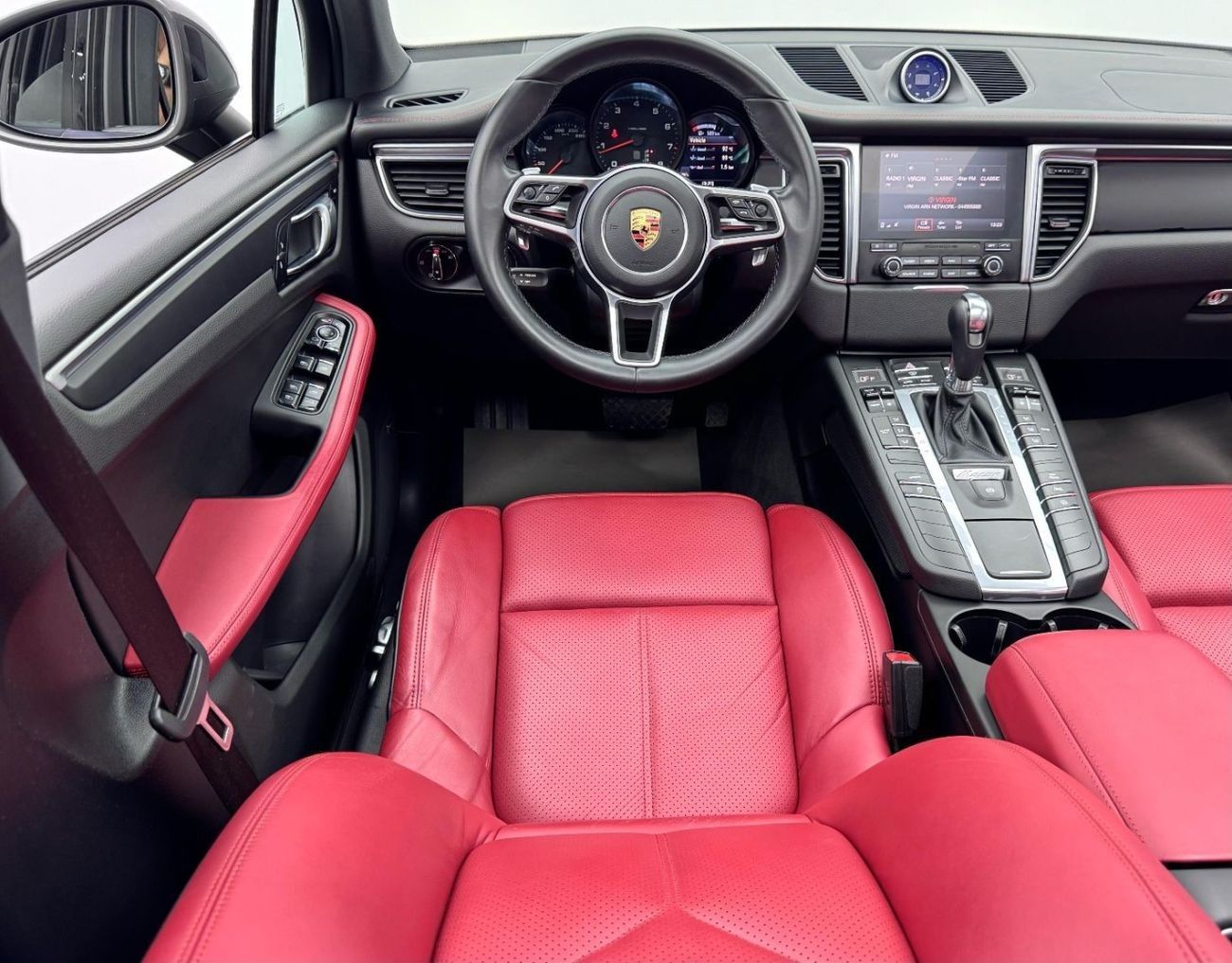 Porsche Macan Std 2.0L (252 HP) 2018 Porsche Macan, 2026 Porsche Warranty, Full Porsche Service History, Full Opti