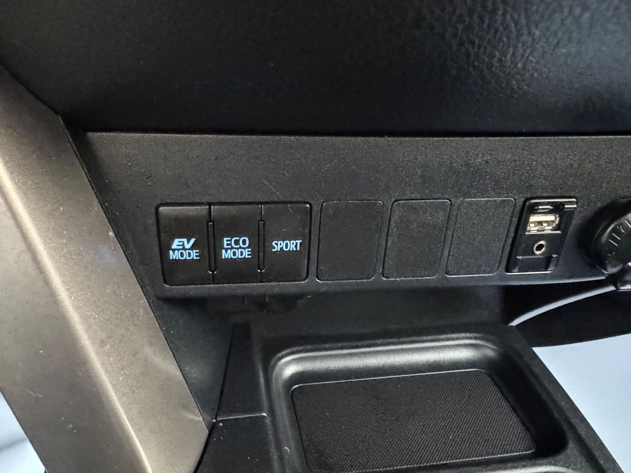 Toyota RAV4 Toyota Rav4 2017 hybrid