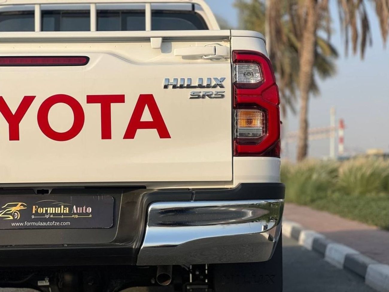 Toyota Hilux D/C 2.7L 4X4 PTR M/T // 2025 // HIGH OPTION WITH SEAT VENTILATION , LED LIGHT , POWER WINDOWS // SPE