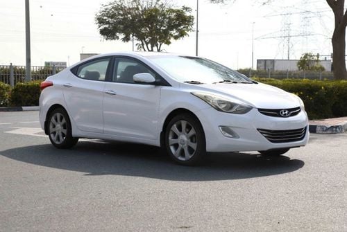 هيونداي إلانترا 2014 Hyundai Elantra | Keyless entry | 1.8 L | Power Window + Sunroof | Full Option