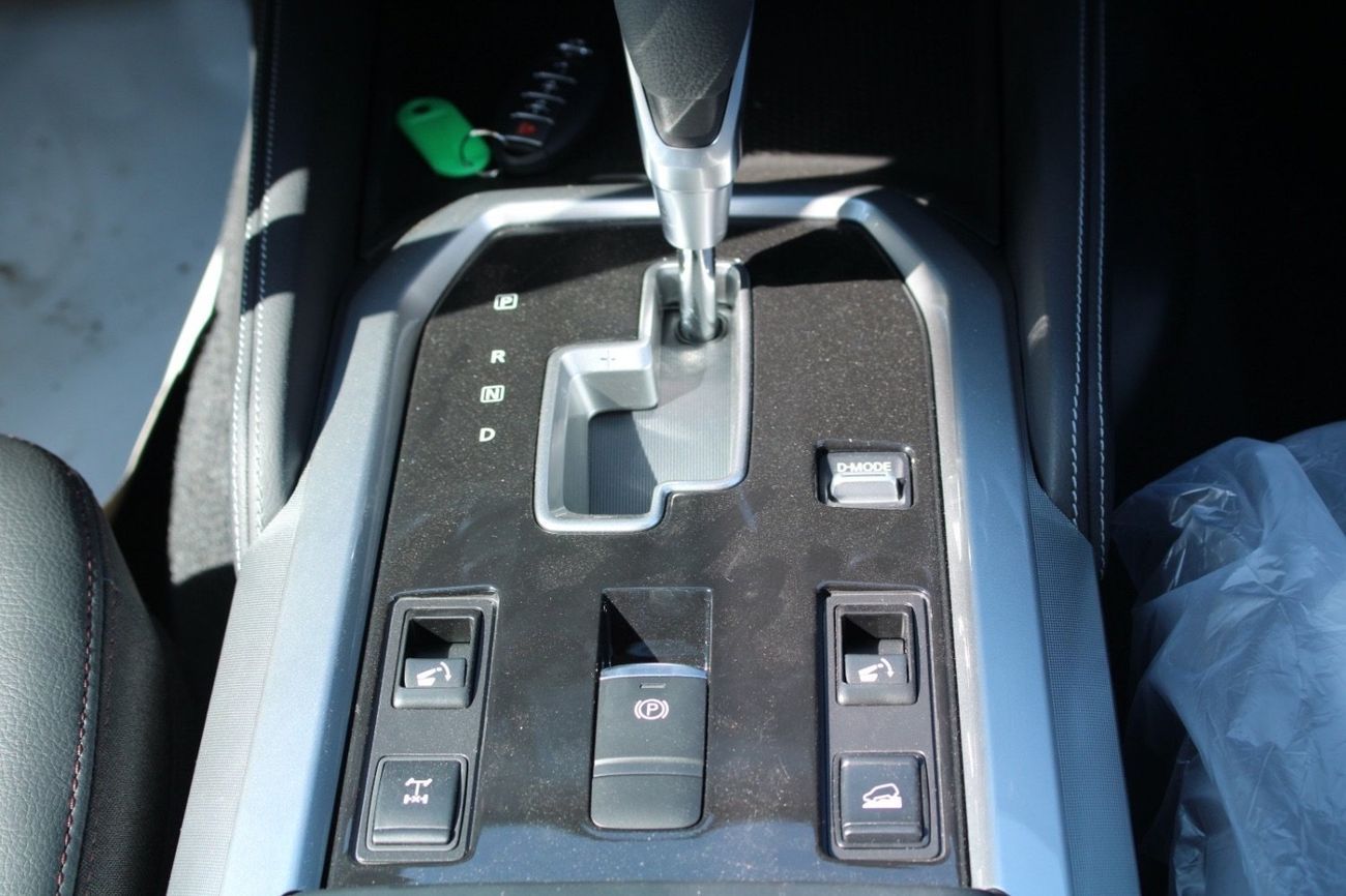 Nissan XTerra LHD - NISSAN X-TERRA 2.5L PETROL 4WD LE PLATINIUM AUTO 2025