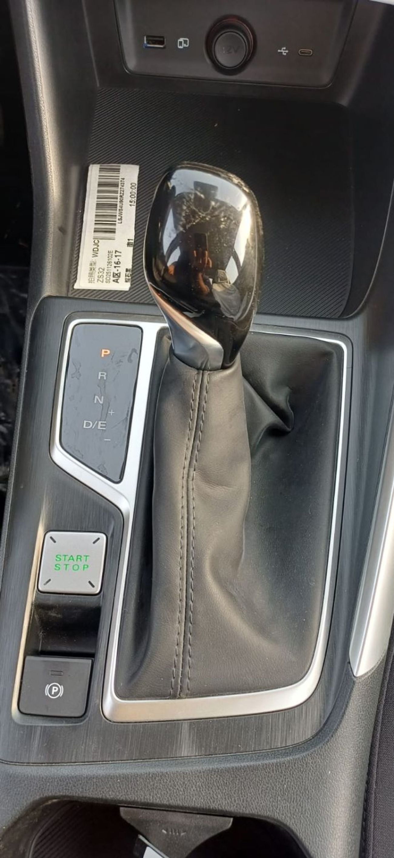 MG ZS STD MG ZS COLOR BLACK MODEL 2025