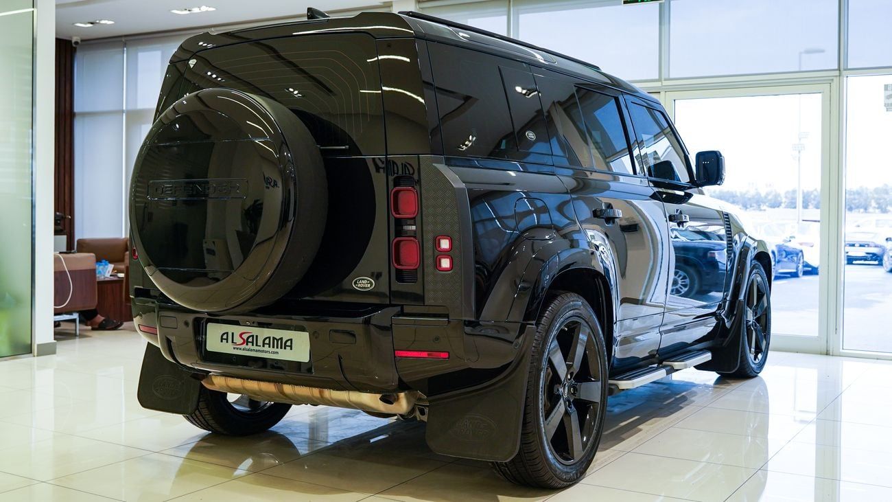 Land Rover Defender P300 110 2.0L (7 Seater)