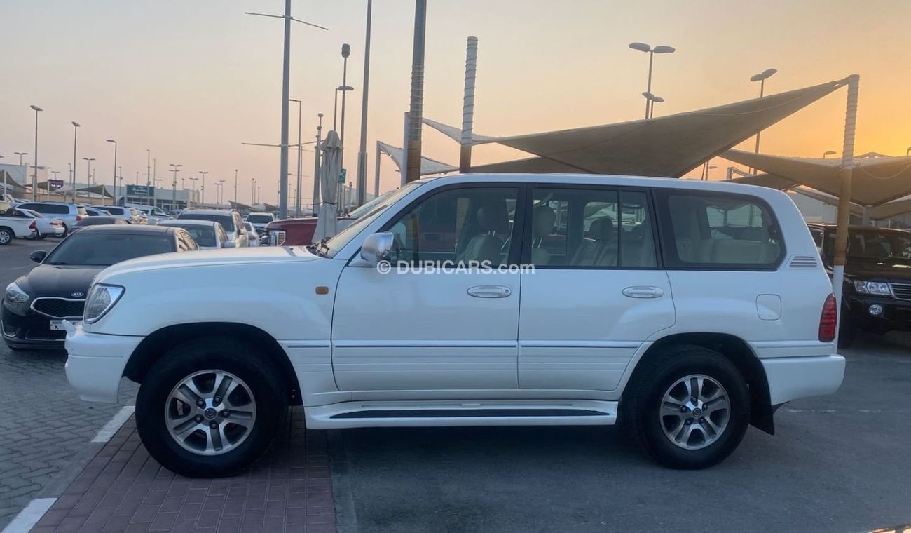 Lexus LX 470 GCC Full options