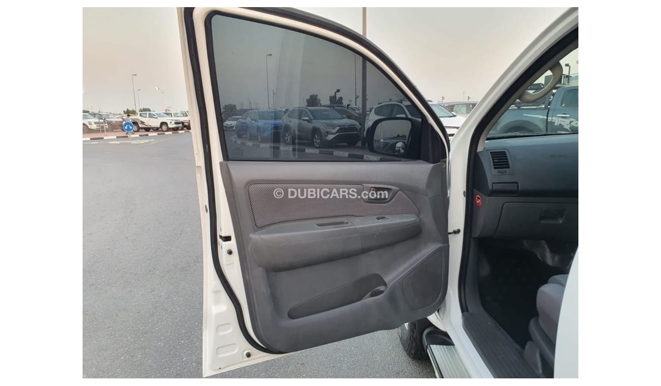 تويوتا هيلوكس