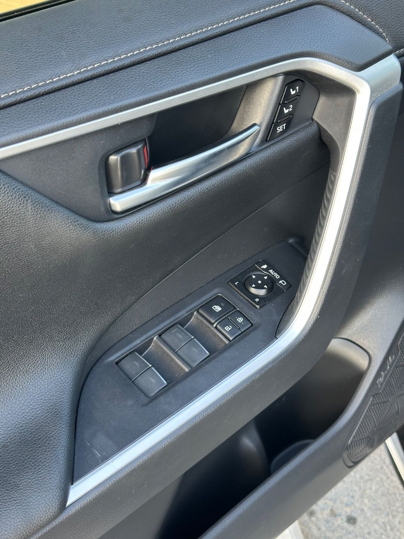 تويوتا راف ٤ Japan Toyota RAV4 360 camera,leather seats,premium rim full option