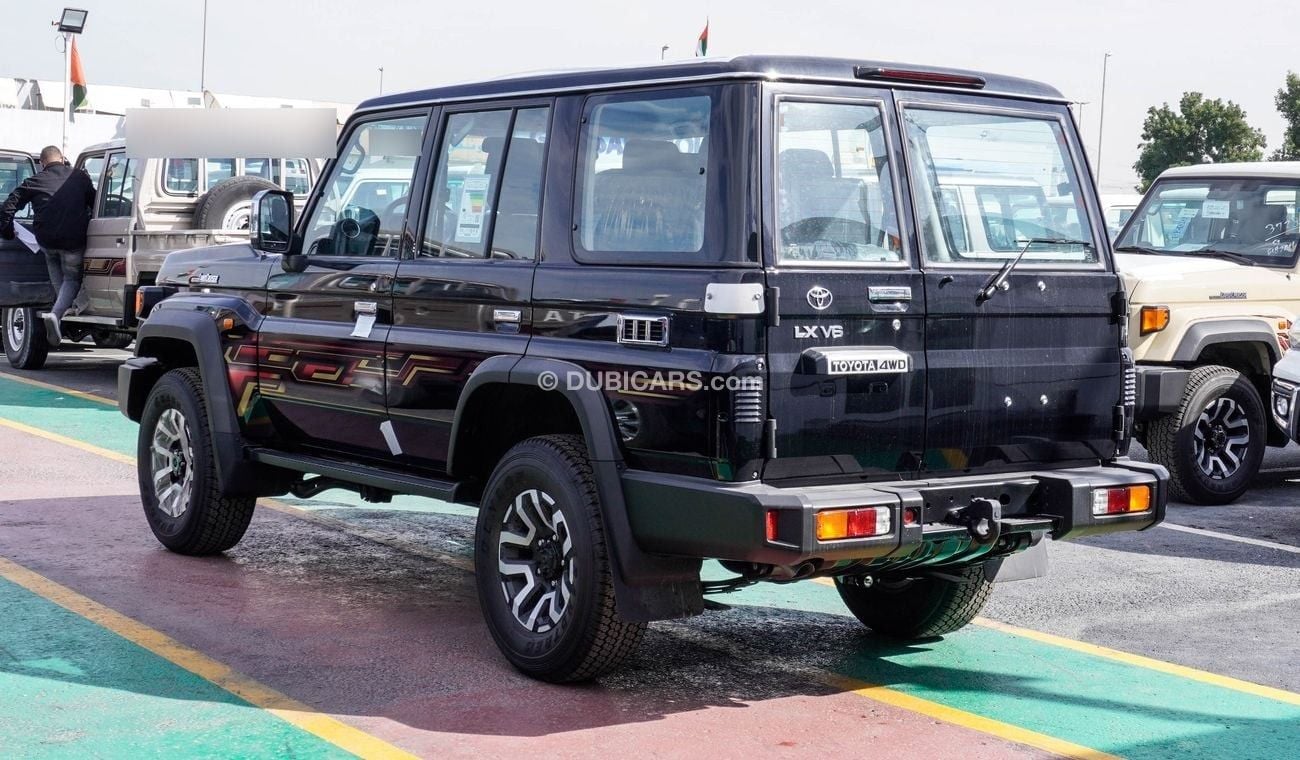 تويوتا لاند كروزر 70 LX 4.0 L V6