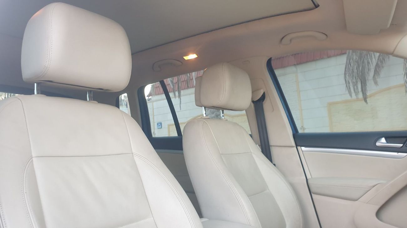 Volkswagen Tiguan SEL Track & Style