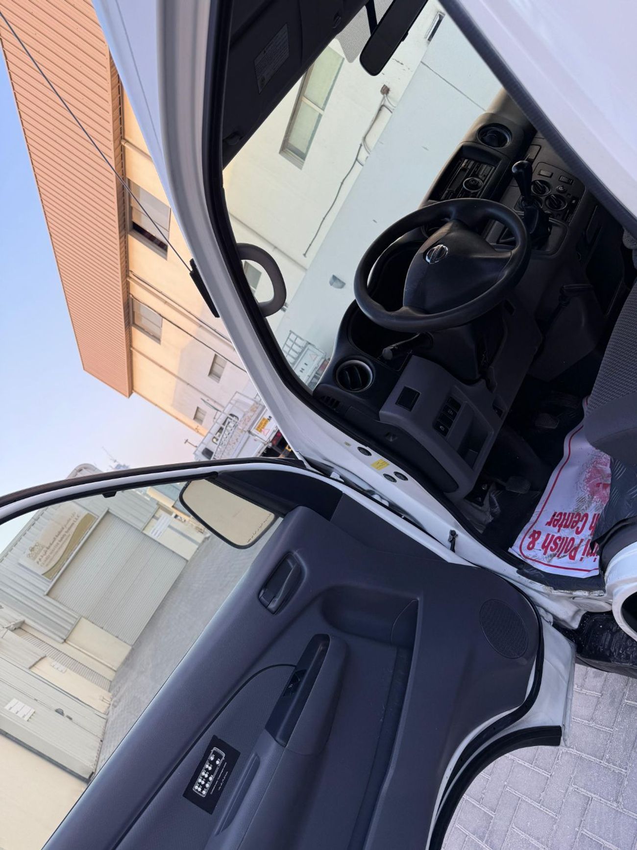 Nissan Urvan Petrol / Excellent