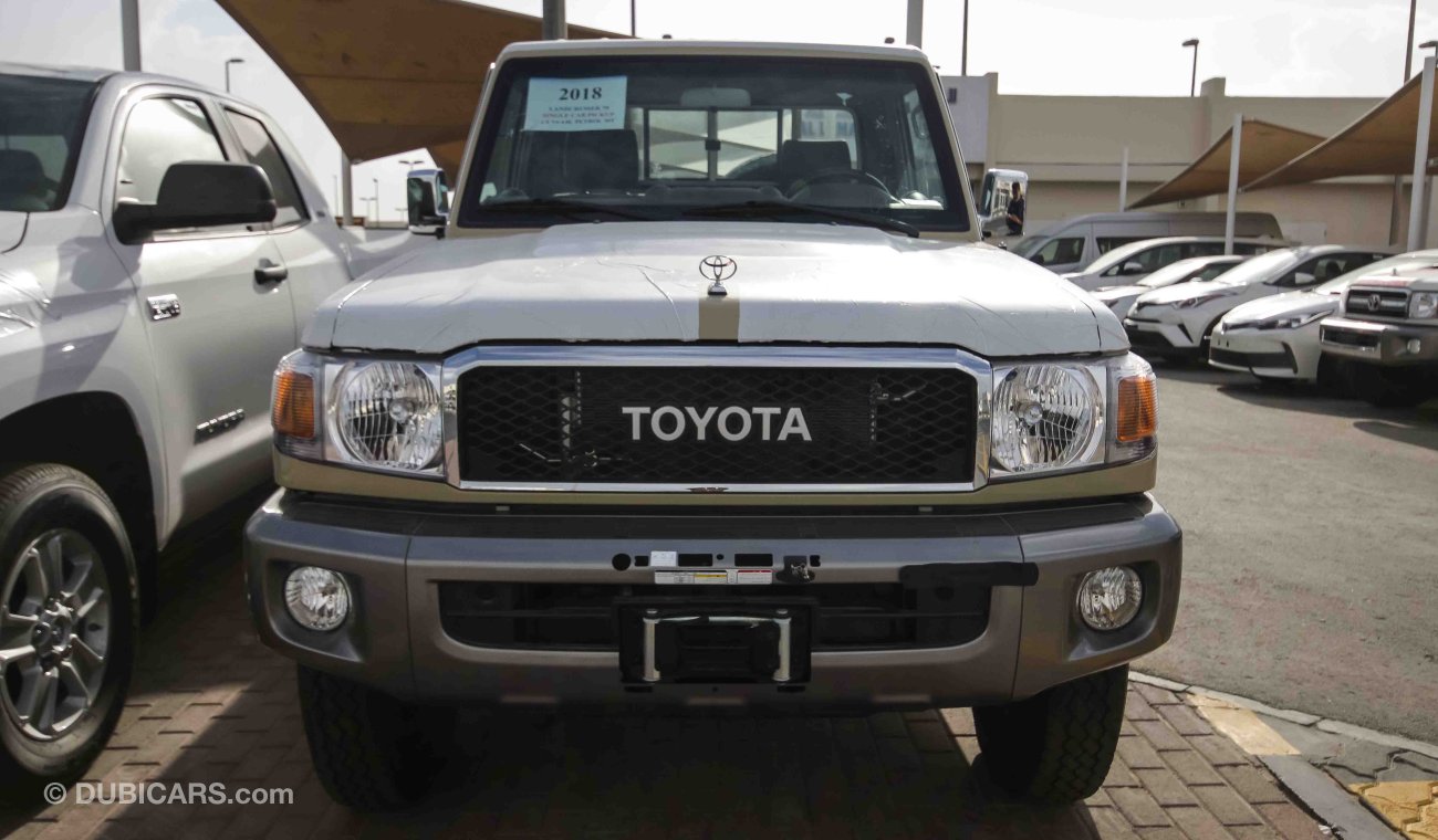 Toyota Land Cruiser Pick Up LX V6