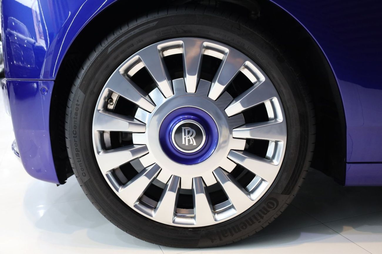 رولز رويس فانتوم Std 6.8L 2018 Phantom, Bespoke Audio, Rear-Seat Entertainment, Silver Satin Bonnet, Warranty Till 29