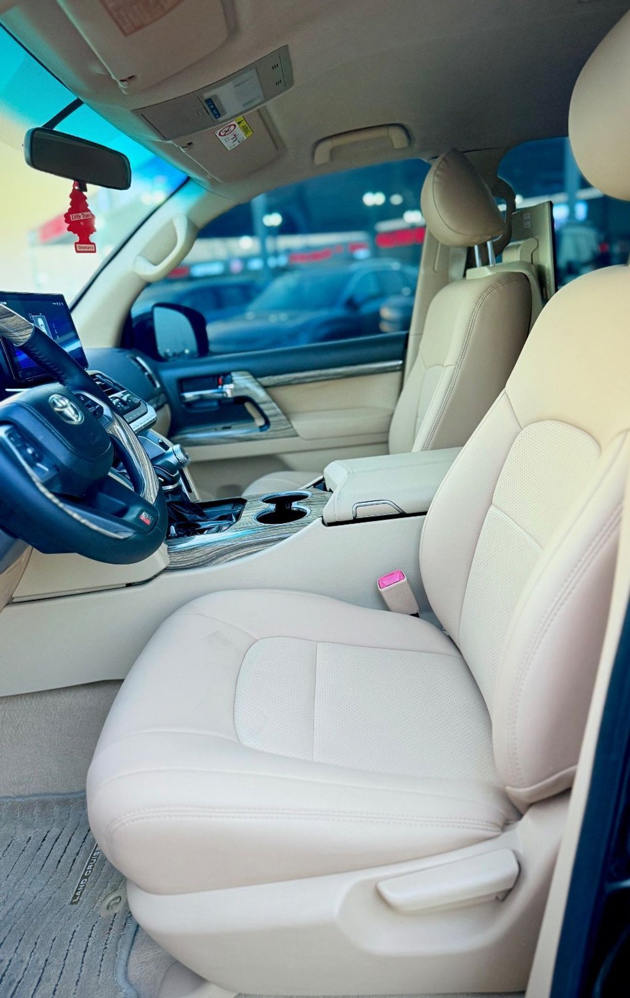 تويوتا لاند كروزر 2015 GXR V6 Facelift To 2024 Ship Exterior and Interior Both Upgrade Full Option