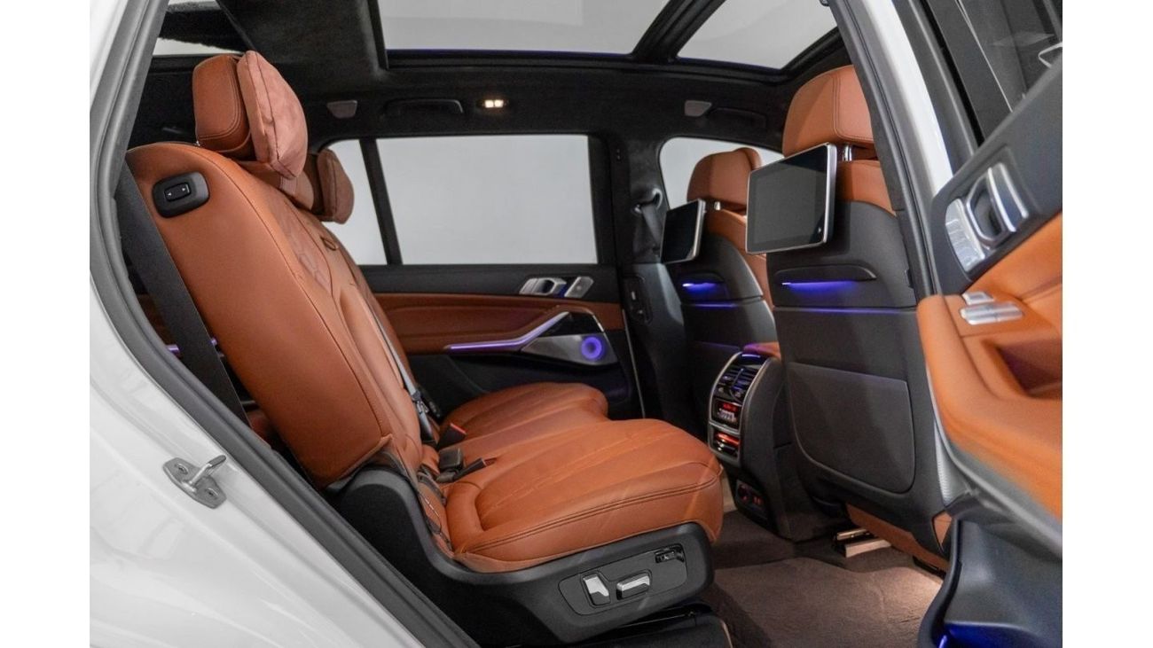 BMW X7 M50i 2022 BMW X7 50i M-Sport / Full BMW Service History & BMW Service Contract