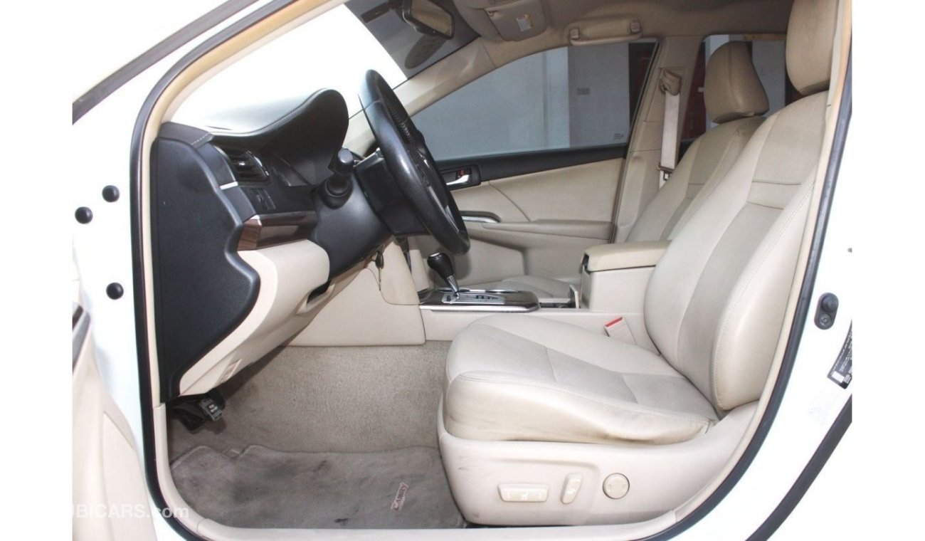 Toyota Camry SE Toyota Camry 2013 GCC, in excellent condition