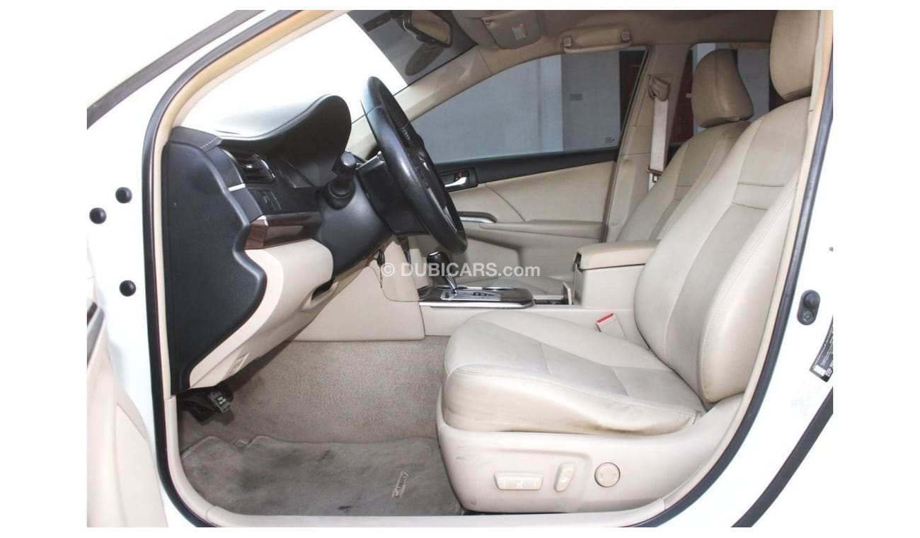 Toyota Camry SE Toyota Camry 2013 GCC, in excellent condition