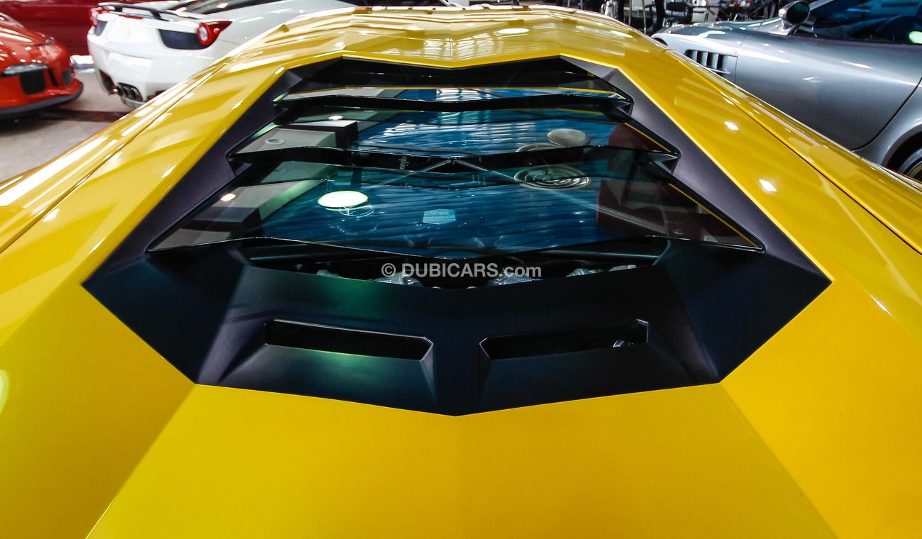 Lamborghini Aventador LP 700-4