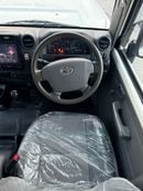 Toyota Land Cruiser Pick Up 2017Model modified 2024 4.5 Diesel engine v8 colour white Transmission Manual Interior grey 5seater