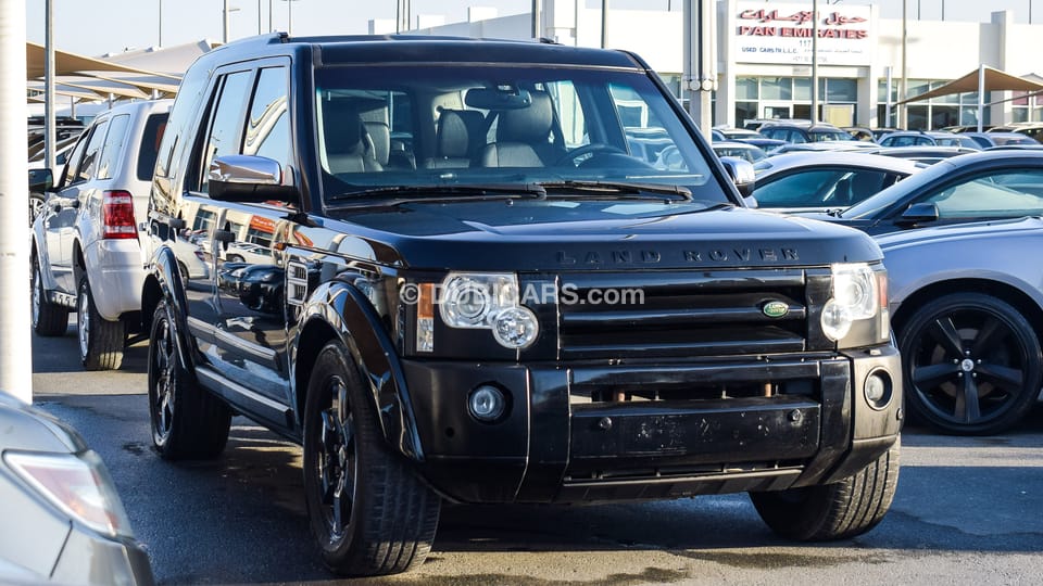 Land Rover LR3 HSE for sale AED 15,000. Black, 2006
