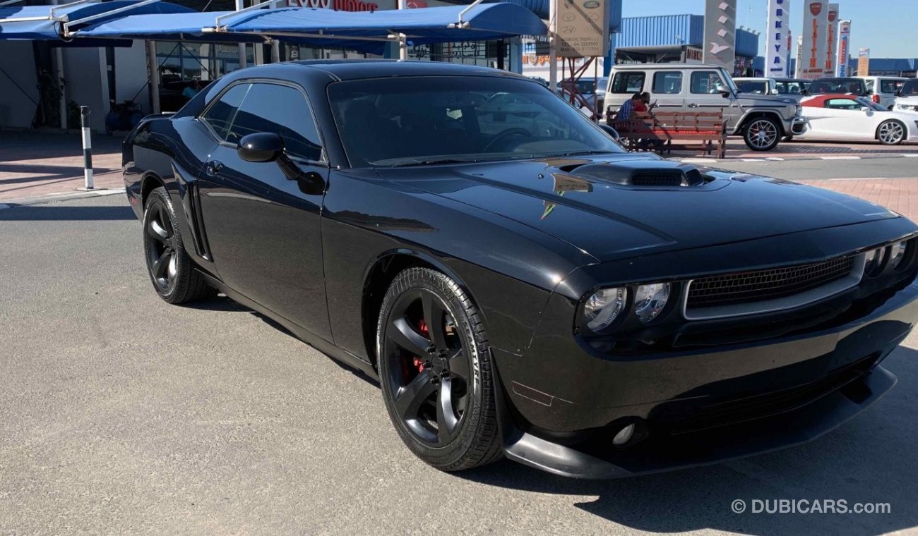 Dodge Challenger Shaker 392 HEMI V8  CONDITION! GREAT PRICE!