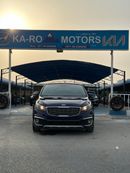 Kia Sedona car in perfect condition Kia sedona 2020 with engine capacity 3.3 car requires investment. in LX tri