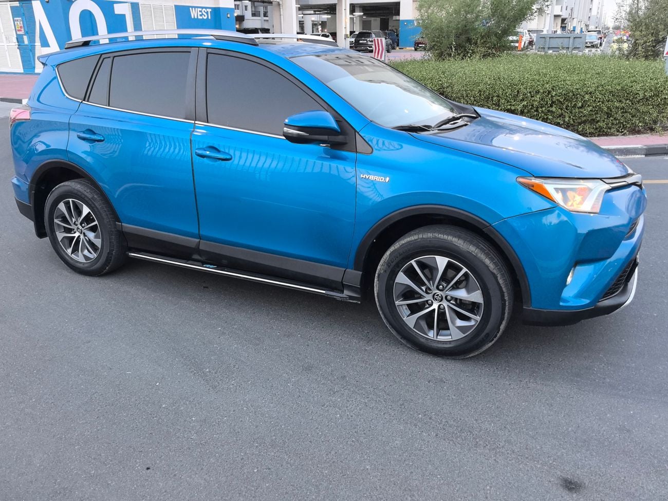 Toyota RAV4 XLE 2.5L