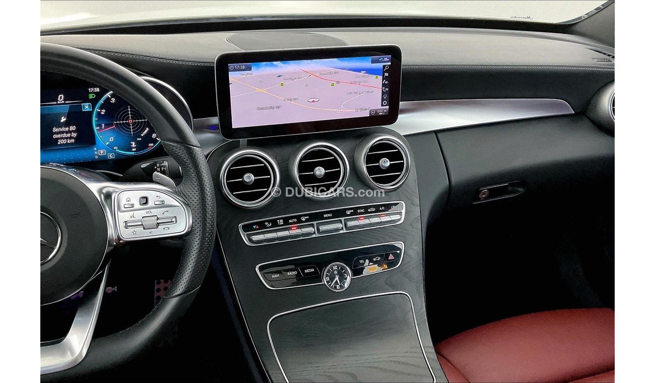 Mercedes-Benz C 200 Premium (AMG Line)