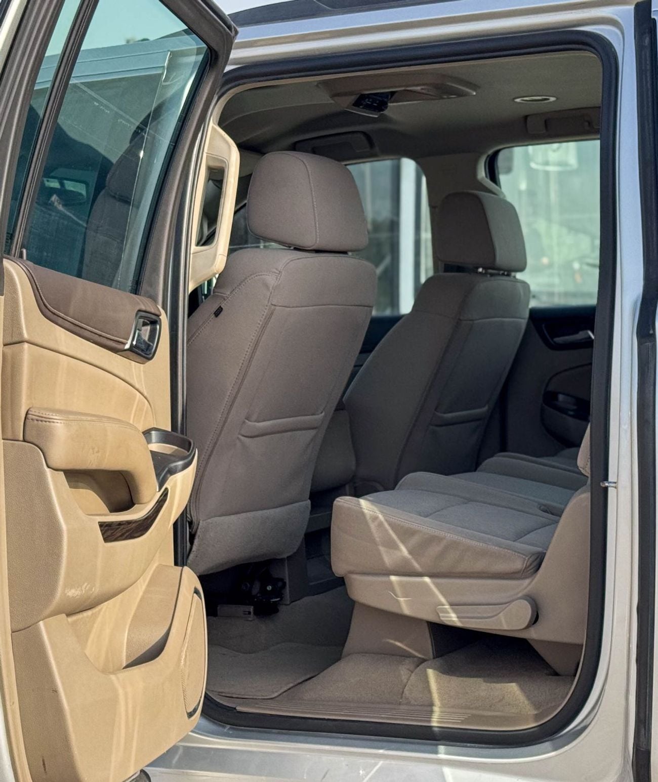 GMC Yukon XL SLE 5.3L RWD GMC YUKON | XL | SLE 5.3L | 2020 Model, GCC | Excellent Condition | Monthly Installment