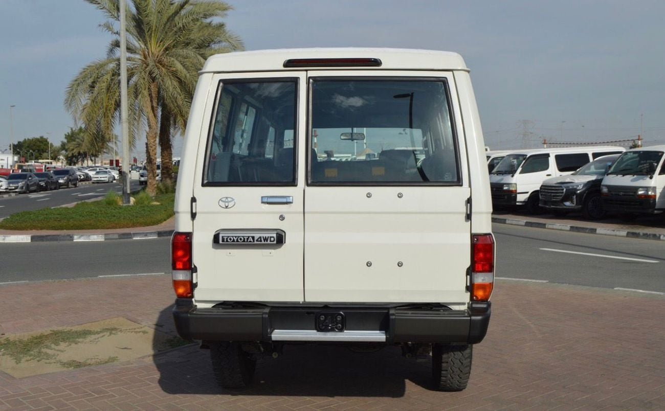 تويوتا لاند كروزر 1HZ  BRAND NEW LC 78 3Door 4.0L  DSL model 2023 ,RIGHT HAND ,FOR EXPORT AVAILABLE