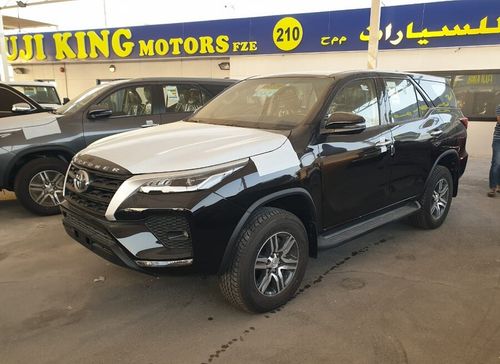 تويوتا فورتونر 2.7L (PETROL) SUV 4WD