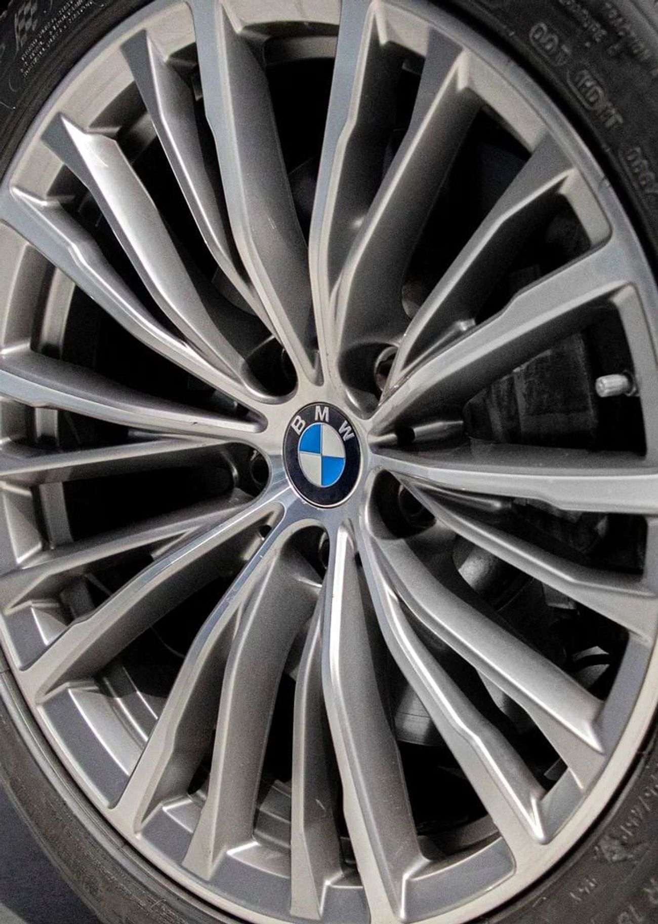 BMW 330i Luxury Line 2.0L