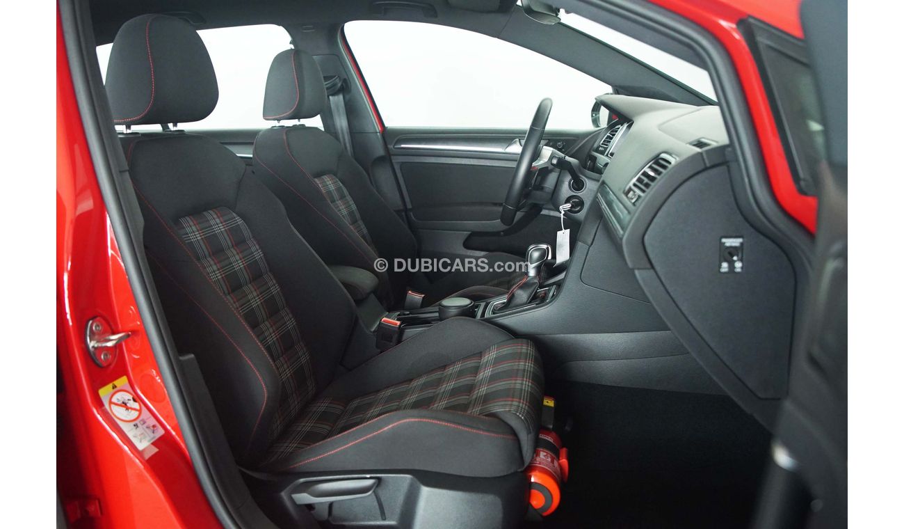 Volkswagen Golf 2018 Volkswagen Golf GTI MK7.5 / Warranty till April 2021