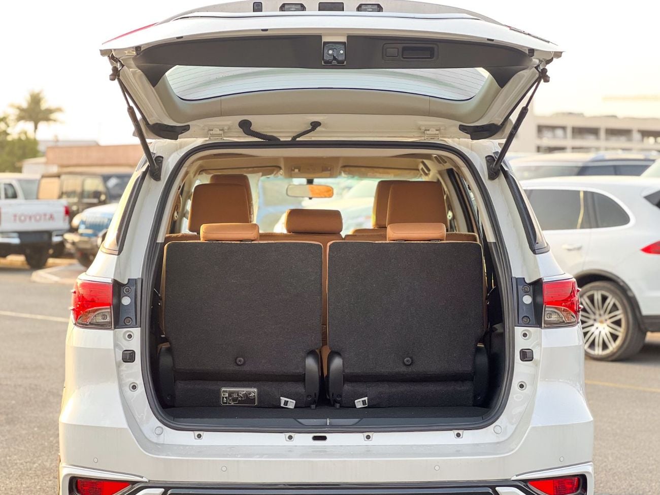 Toyota Fortuner - EXPORT ONLY - TOYOTA FORTUNER 2.4L G