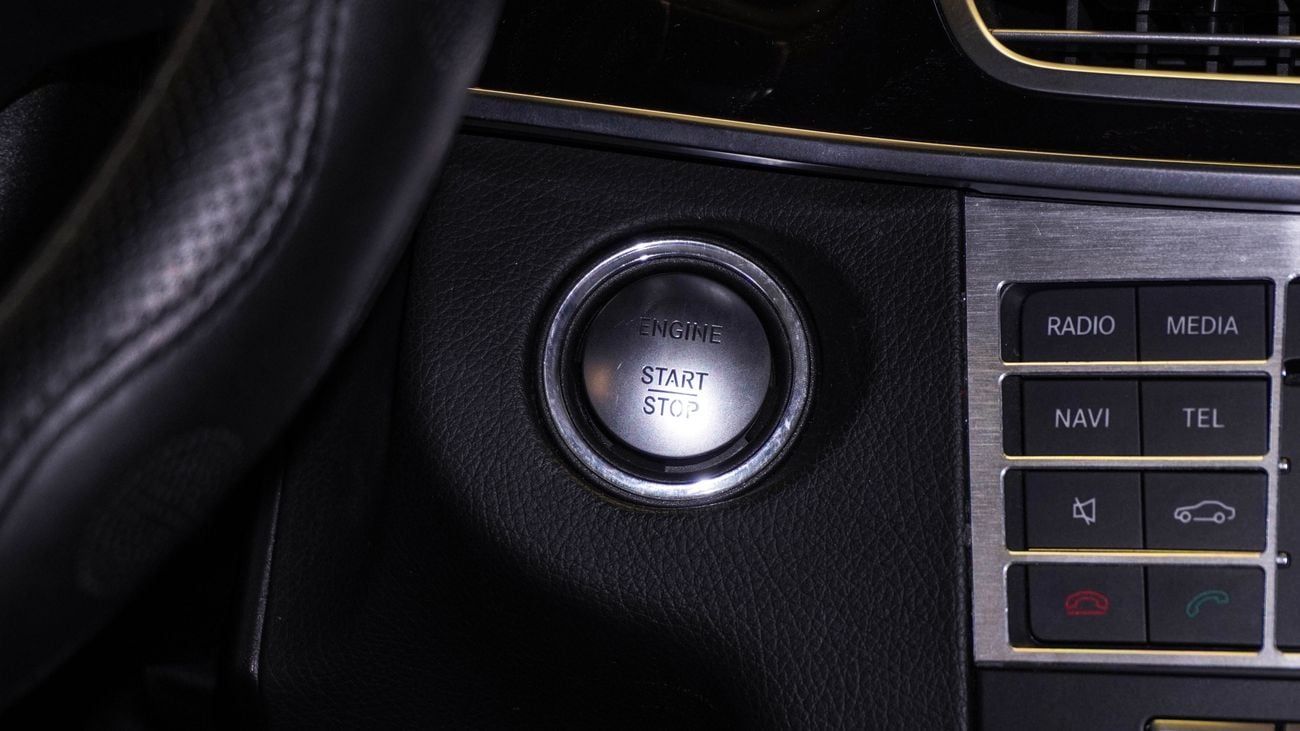 Mercedes-Benz E300 E300