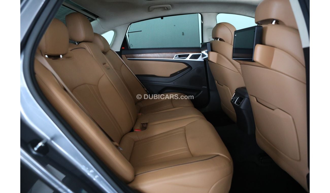 هيونداي جينيسس 2017 V8 Ultimate (Warranty and VIP Service contract)