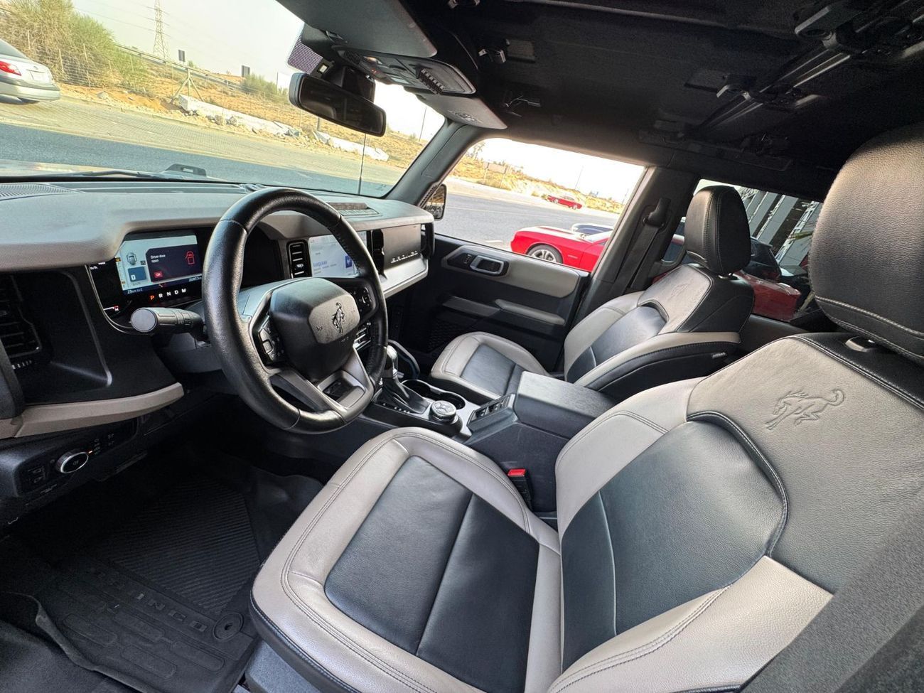 فورد برونكو V6 2.7L TT / WILDTRAK / GCC / كاميرا 360 درجة / ممشى قليل / مجموعة رفع فوكس الأصلية / رادار