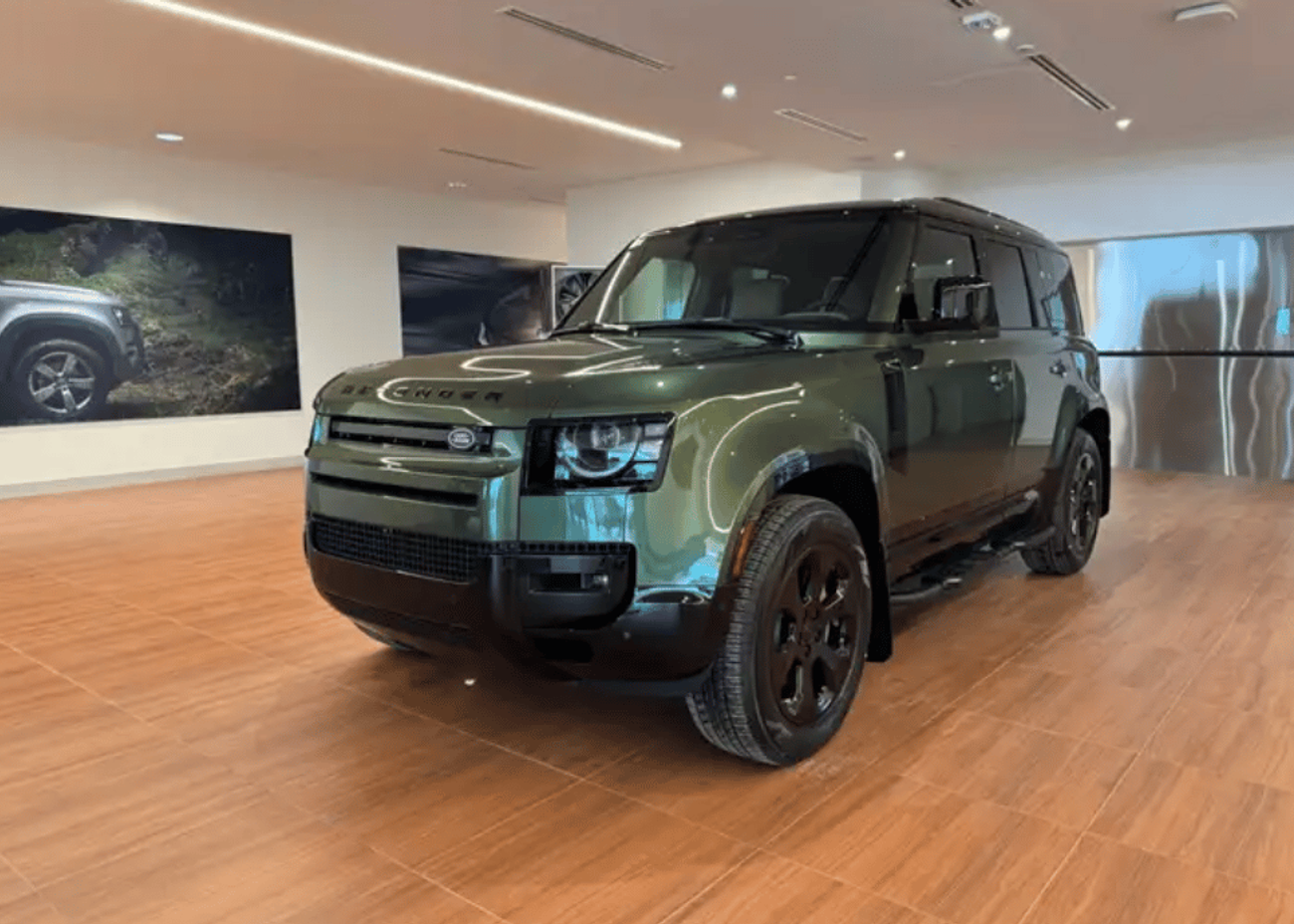 Land Rover Defender P400 Dynamic SE