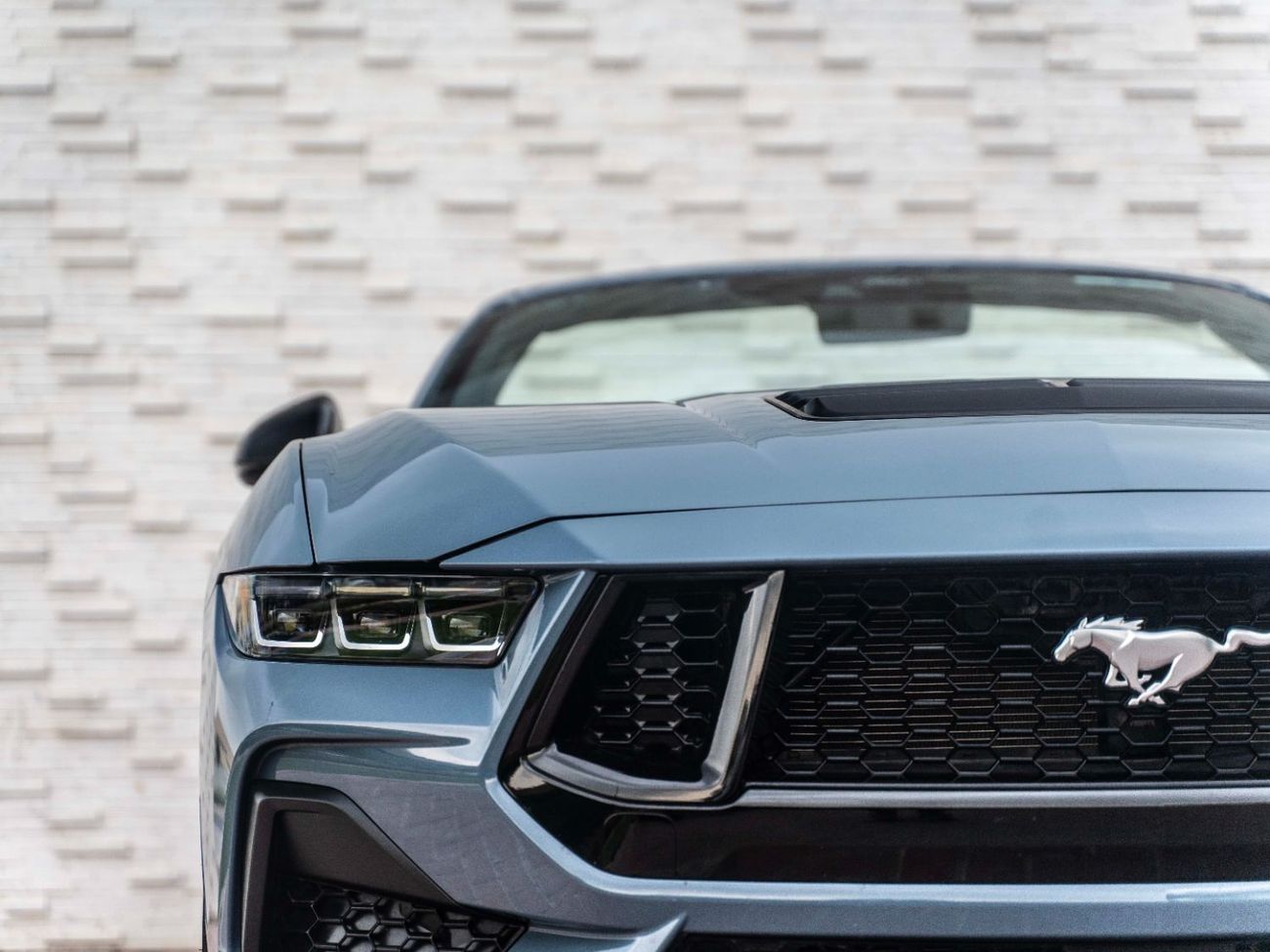 Ford Mustang Std 3.7L Convertible A/T