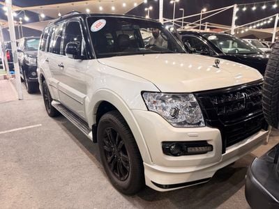 Mitsubishi Pajero GLS H/L SIGNATURE EDI