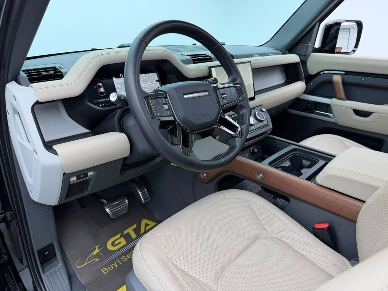 Land Rover Defender 110 X-DYNAMIC SE P300
