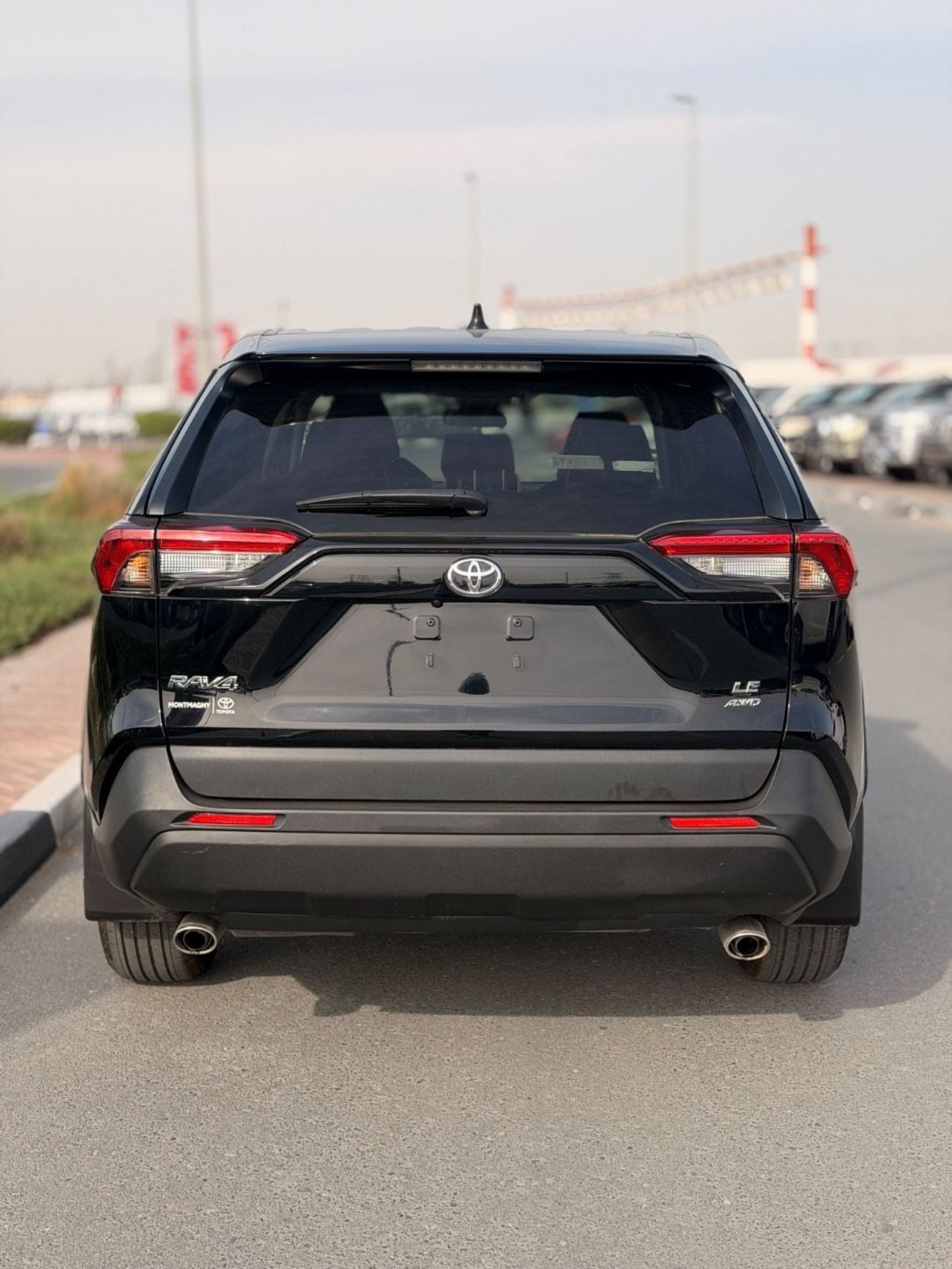 تويوتا راف ٤ LE