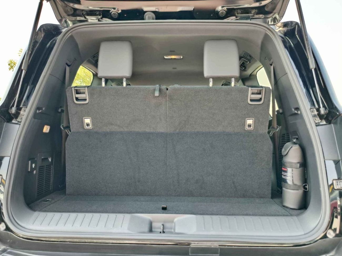 Toyota Land Cruiser GXR TWIN TURBO / 3.5L PETROL A/T / SUNROOF / DVD+CAMERA / REAR PARKING SENSOR (CODE # LC35GXRM)