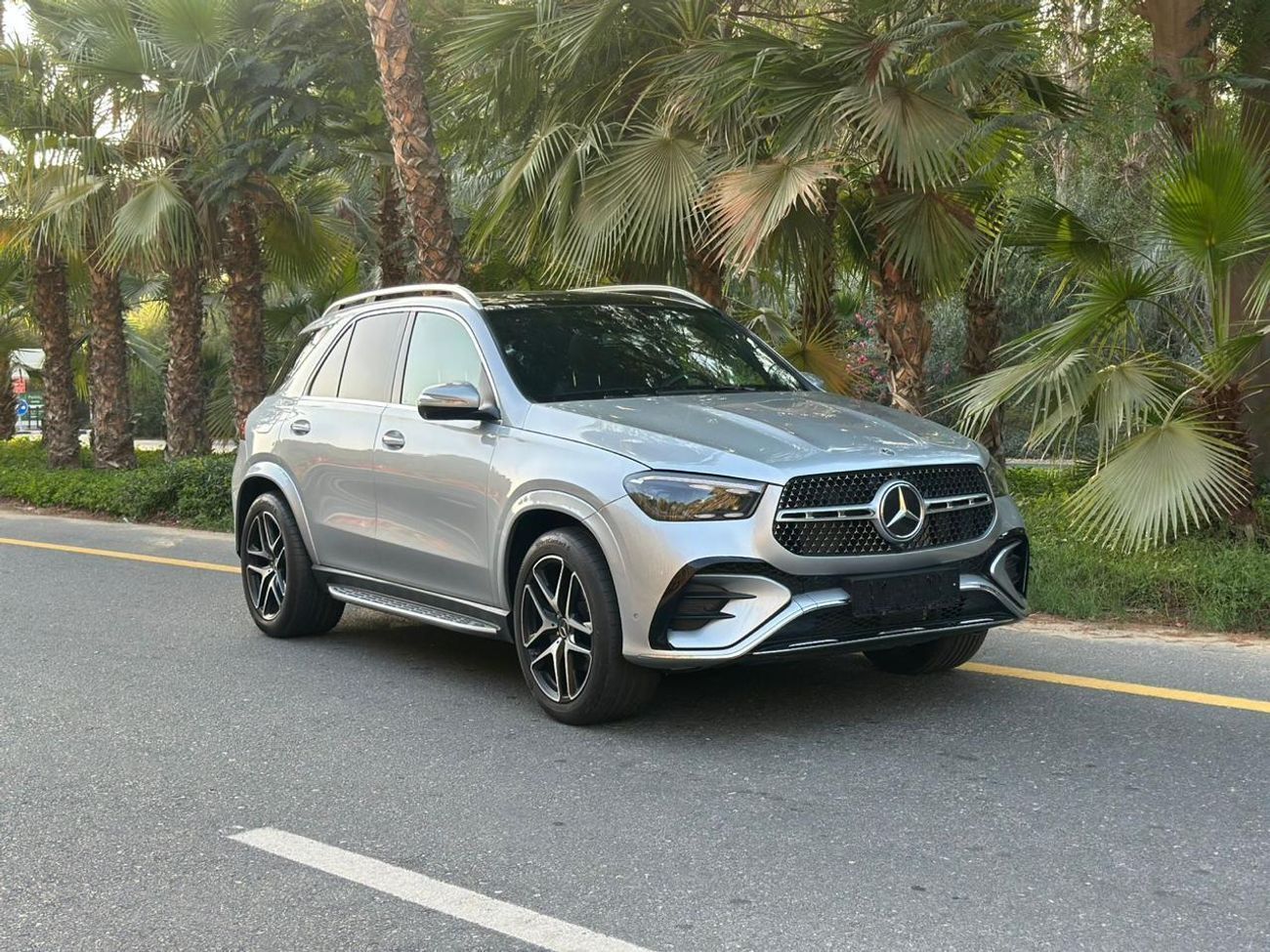 Mercedes Benz GLE350 USA SPEC 2025 Mercedes-Benz GLE 350 | Like New | Warranty | 6000 KM | 2.0L Inline-4 | 255 HP