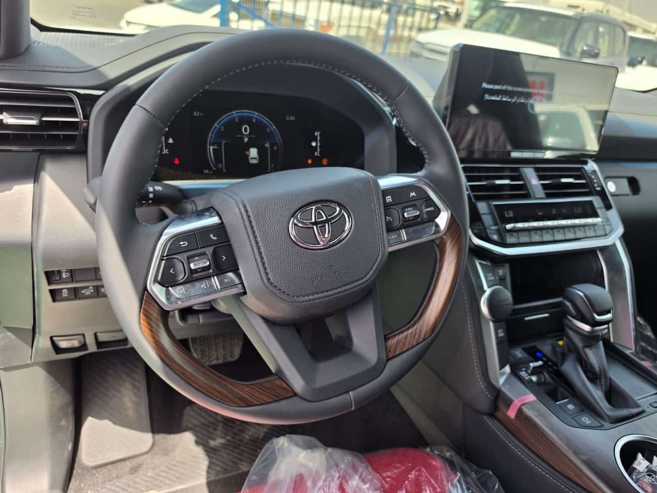 Toyota Land Cruiser Toyota Land Cruiser GXR Limited 4.0L 2026 – Full Option | 4.0L V6 | Black Exterior | Black & Red Int