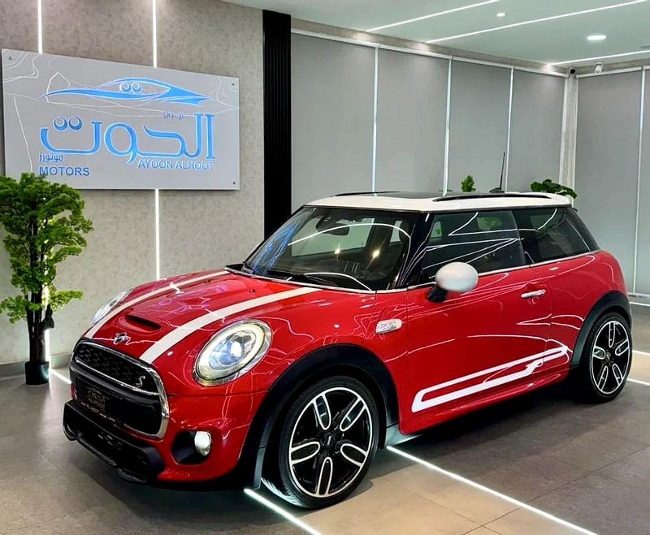 ميني كوبر BEAUTIFUL S ** JCW ** ACCIDENT FREE || GCC || TOP OPTIONS || CONDITION