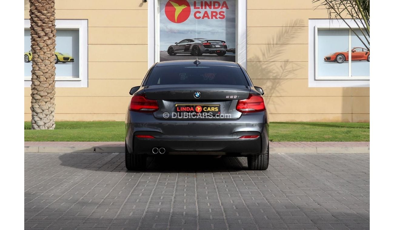 BMW 220i F22