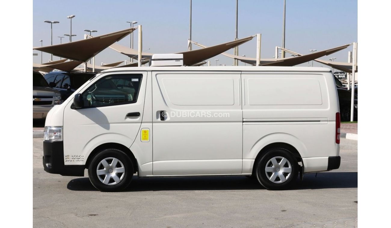 Toyota Hiace 2018 | TOYOTA HIACE CHILLER DELIVERY VAN WITH GCC SPECS AND EXCELLENT CONDITION