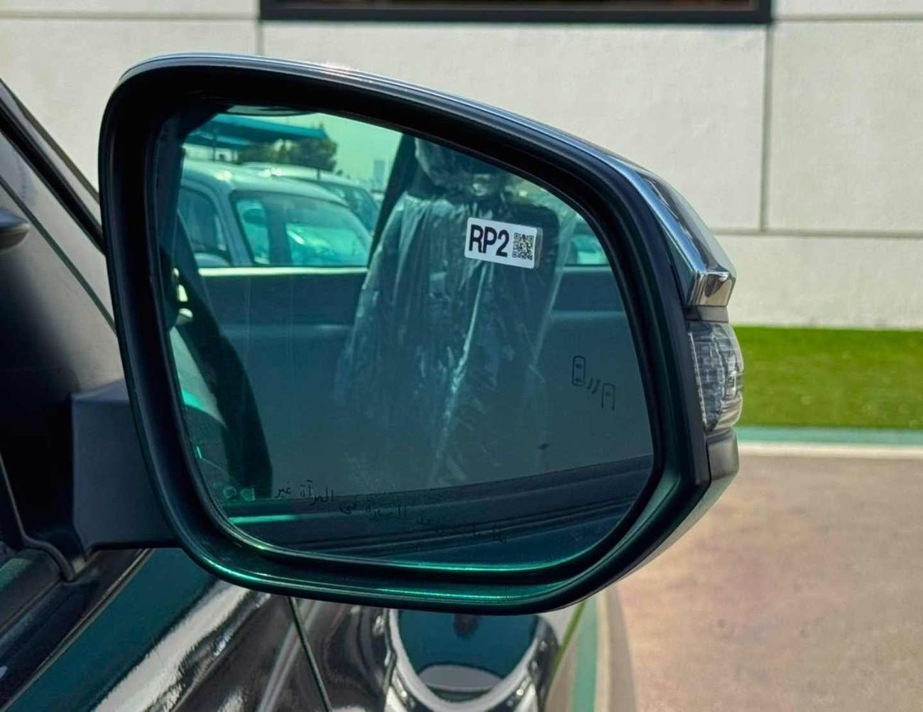 Toyota Hilux SR5 (NON GCC) SR5 | 2.8L V4 DIESEL | FULL OPTION | BLIND SPOT | OVER FNDER (CODE # HDAH1)