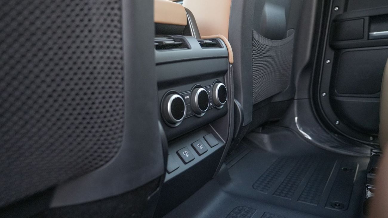 Land Rover Defender P400 110 X-Dynamic HSE 3.0L (7 Seater) 2025 MY EXPORT PRICE